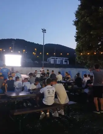 Nova fan zona na Močnom Lazu postala središte druženja ljubitelja nogometa